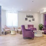 Jenner Hotel