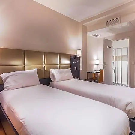 Jenner Hotel 3*