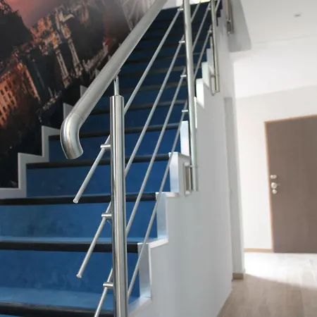 Jenner Hotel 3*
